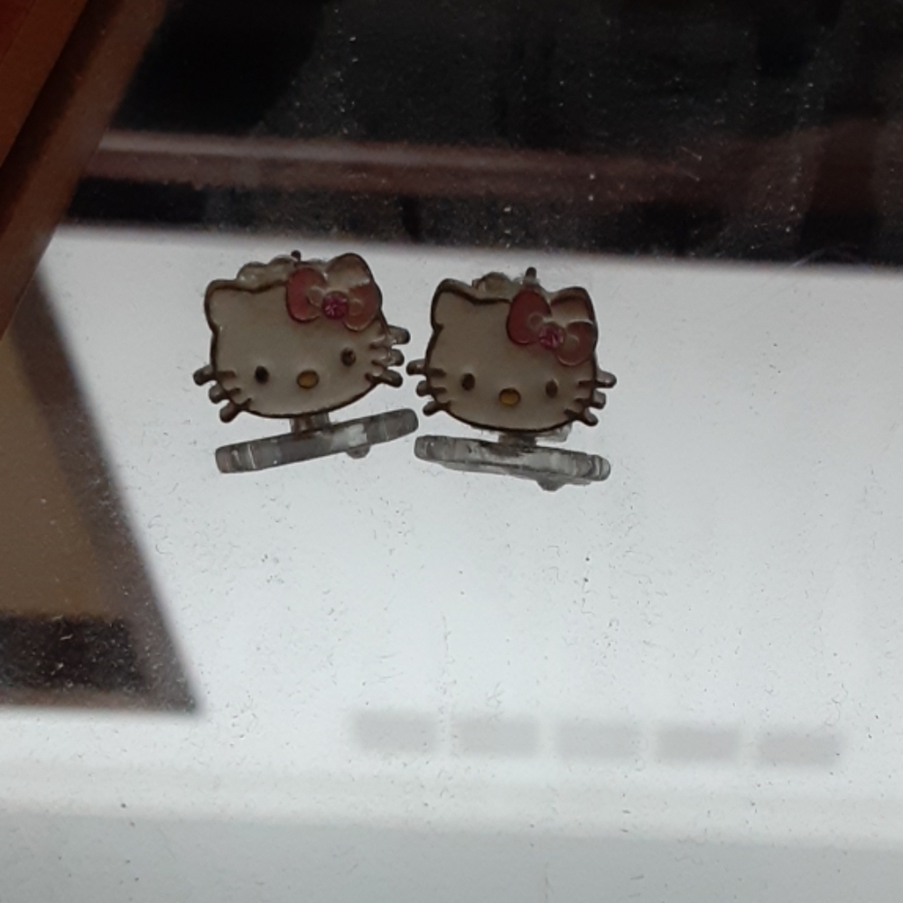 Hello Kitty Earrings